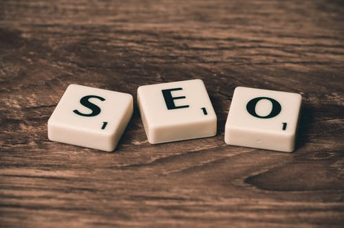 Letters SEO that refers to SEO marketing.